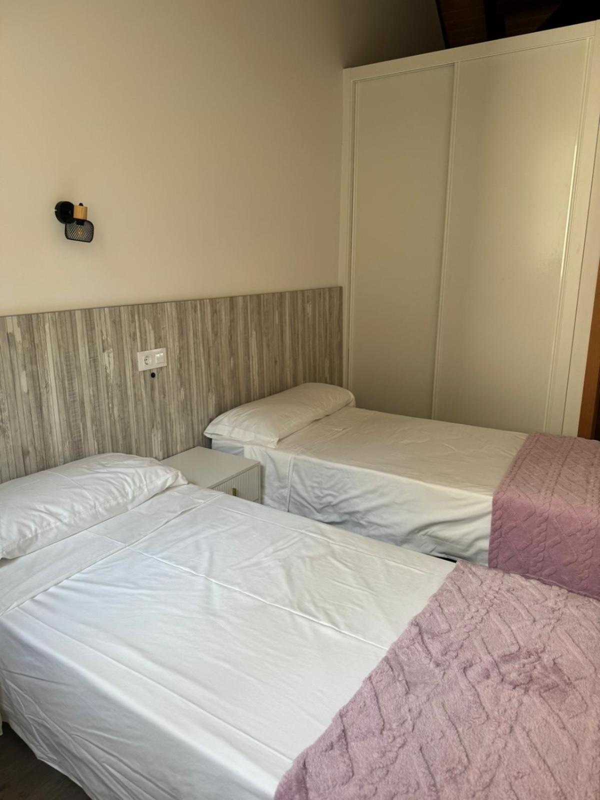 Reginita Apartamentos Arbo Kültér fotó